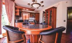 Cetvorosoban stan, Rijeka, Trsat, najam, 980 €, 80 m2