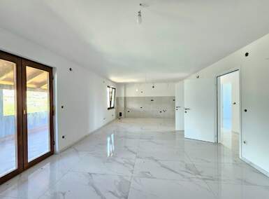 Trosoban stan, Poreč, prodaja, 285000 €, 81 m2