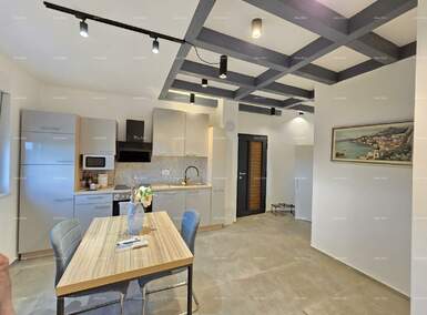 Trosoban stan, Pula, prodaja, 395000 €, 125 m2