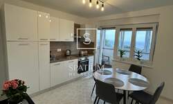 Dvosoban stan, Rijeka, Zamet, najam, 700 €, 50 m2