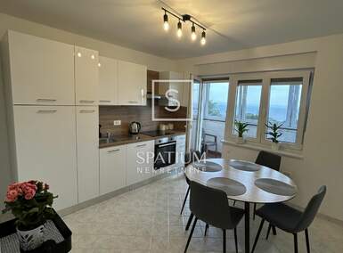 Dvosoban stan, Rijeka, Zamet, najam, 700 €, 50 m2