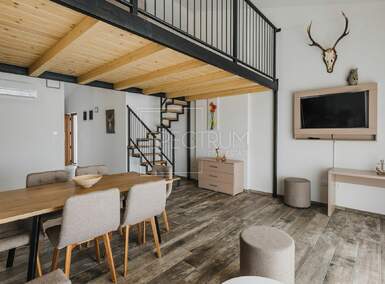 Stan, Novigrad, prodaja, 540000 €, 161 m2