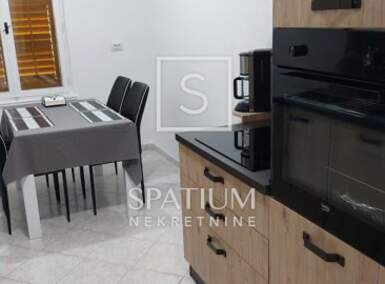 Trosoban stan, Senj, prodaja, 235000 €, 57 m2