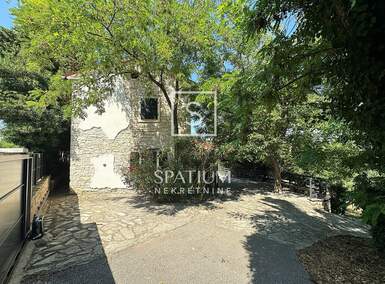 Kuca, Buje, Kaštel, prodaja, 390000 €, 271 m2
