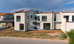 Kuca, Umag, prodaja, 420000 €, 145 m2