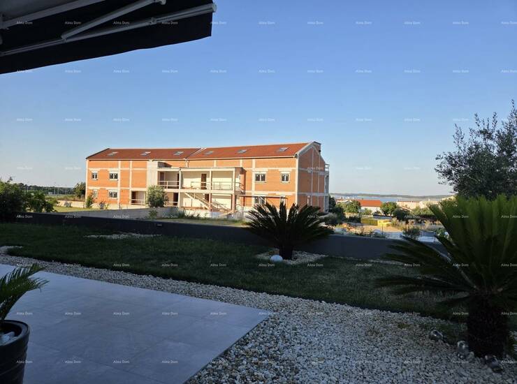Stan u novoj modernoj zgradi u Medulinu, u izgradnji.

STAN - B3 se nalazi ... — fotografija 13