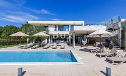 Kuca, Novigrad, prodaja, 1300000 €, 280 m2