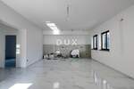 Trosoban stan, Poreč, prodaja, 285000 €, 80 m2