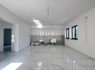 Trosoban stan, Poreč, prodaja, 285000 €, 80 m2