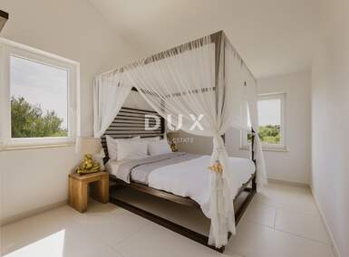 Trosoban stan, Mali Lošinj, Nerezine, prodaja, 395000 €, 82 m2