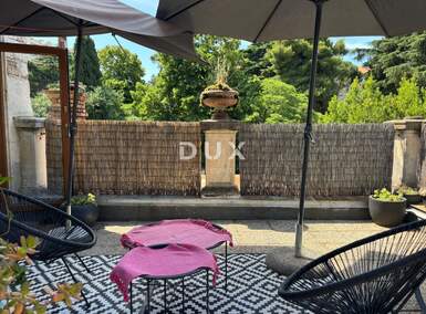 Stan, Pula, Stoja, prodaja, 435000 €, 147 m2