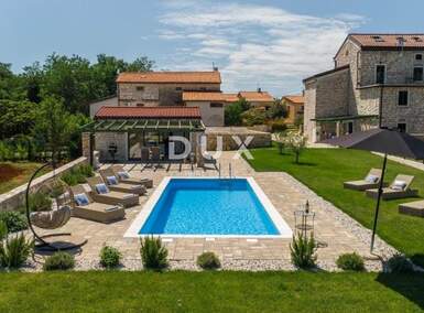 Kuca, Umag, prodaja, 1180000 €, 260 m2