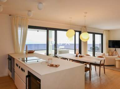 Stan, Opatija, Opatija - Centar, najam, 4500 €, 230 m2