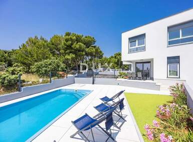 Kuca, Medulin, Premantura, prodaja, 600000 €, 125 m2
