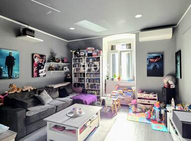 Trosoban stan, Pula, Centar, prodaja, 168000 €, 55 m2