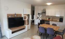 Trosoban stan, Ližnjan, prodaja, 240000 €, 84 m2