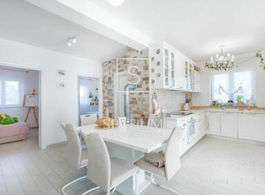 Stan, Pula, prodaja, 399000 €, 136 m2