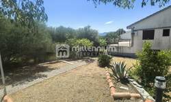 Kuca, Vrbnik, Garica, prodaja, 400000 €, 176 m2