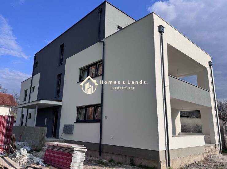 Dugo selo,4-soban stan(S1)140m2 s  prostranim vrtom s 3 strane + 2 PM