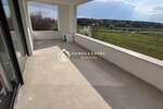 Dugo selo,4-soban stan(S1)140m2 s  prostranim vrtom s 3 strane + 2 PM