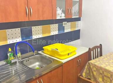 Dvosoban stan, Pula, najam, 450 €, 34 m2