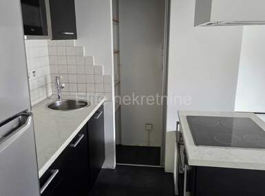 Trosoban stan, Rijeka, Sjever, prodaja, 232000 €, 67 m2