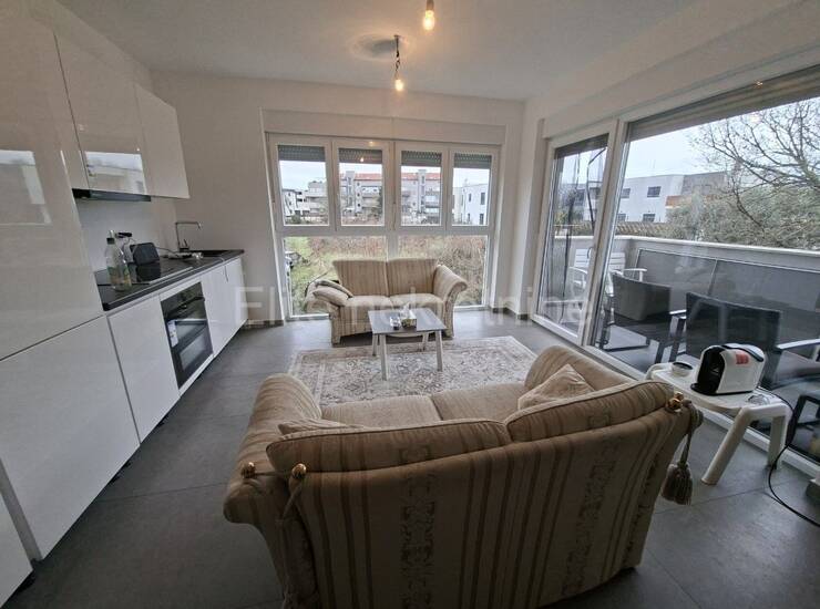 MEDULIN - Prodaja stana u novogradnji, balkon, namješteno