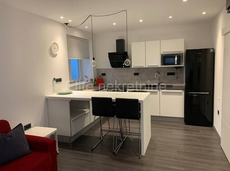 Rijeka, Podmurvice - prodaja novouređenog stana sa balkonom, 80m2!