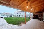Istra, Barban okolica - Prodaja renovirane kamene kuće, bazen, igrališta — fotografija 15