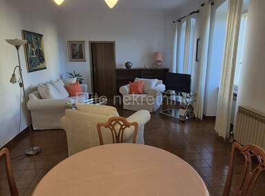 Dvosoban stan, Opatija, najam, 700 €, 63 m2