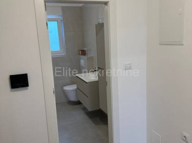 NOVOGRADNJA – VIŠKOVO Stan 87 m², balkon, dvorište, 3 parkirna mjesta — fotografija 19
