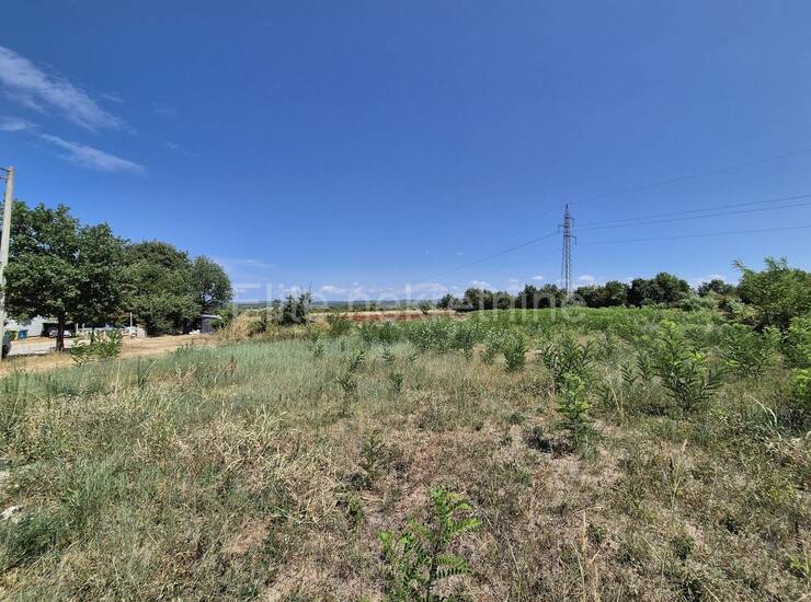 Poreč okolica - Prodaja građevinskog zemljišta, pristup, 6 km od mora — fotografija 8