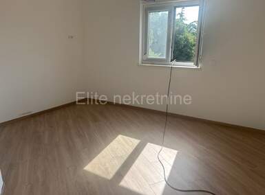 Trosoban stan, Medulin, prodaja, 255000 €, 57 m2