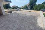 Istra, Medulin - Prodaja stana u novogradnji, 1 kat, 300 m od mora, 1 km od
