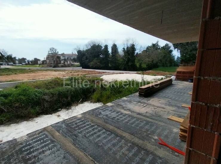 Ližnjan, Muntić - prizemnica u izgradnji 150 m2, okućnica 770 m2 — fotografija 11