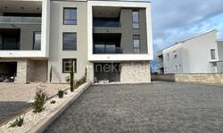 Cetvorosoban stan, Pula, prodaja, 364100 €, 132 m2