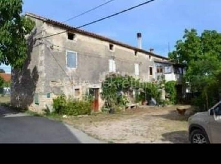 Istra, Buje okolica - Prodaja kamene kuće, useljivo, adaptacija, 15 km od 