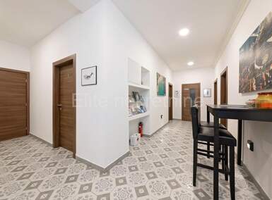Stan, Pula, prodaja, 380000 €, 107 m2