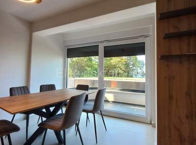 Trosoban stan, Rijeka, Zapad, najam, 1500 €, 60 m2