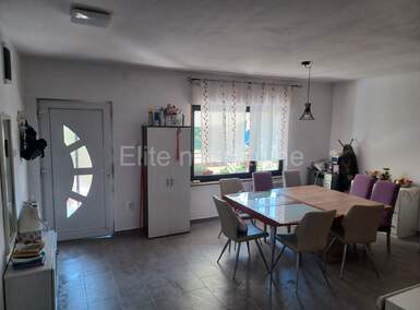 Trosoban stan, Rijeka, Sjever, prodaja, 250000 €, 95 m2