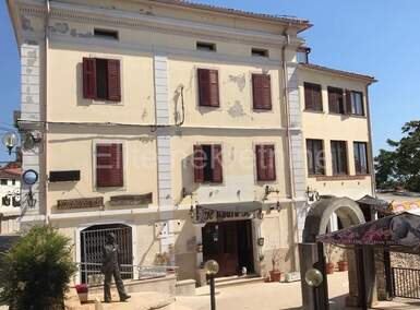 Poslovni prostor, Medulin, prodaja, 3600000 €, 1100 m2