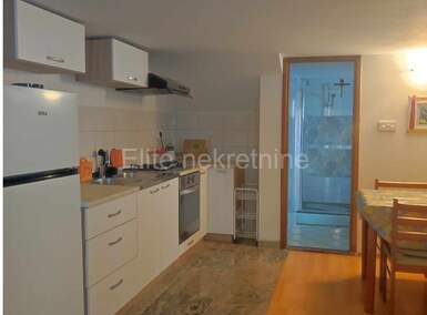 Kuca, Rovinj, prodaja, 800000 €, 504 m2