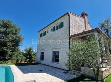 Kuca, Poreč, prodaja, 650000 €, 200 m2