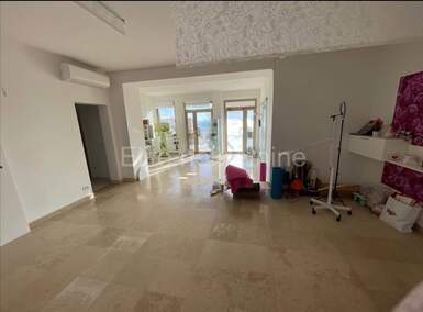 Poslovni prostor, Rijeka, Zapad, najam, 1300 €, 65 m2