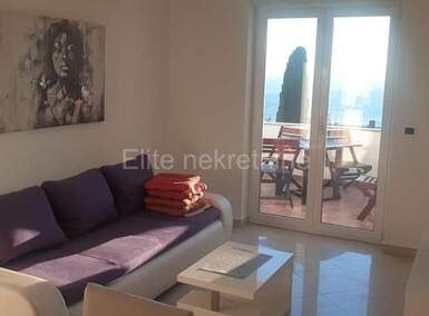 Trosoban stan, Kostrena, Plešići, najam, 1000 €, 55 m2