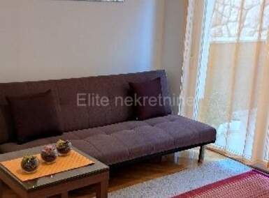 Trosoban stan, Kastav, Čikovići, najam, 800 €, 75 m2