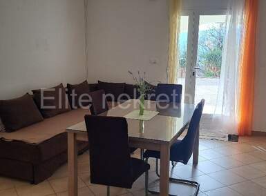 Cetvorosoban stan, Kastav, Čikovići, najam, 1000 €, 95 m2