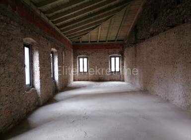 Trosoban stan, Rijeka, Zapad, prodaja, 150000 €, 90 m2