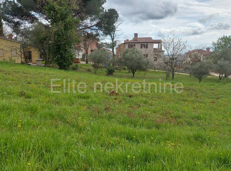 Poreč, Kaštelir -  prodaja građevinskog zemljišta, djelomičan pogled n