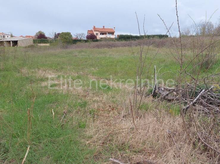 Poreč, Kaštelir -  prodaja građevinskog zemljišta, djelomičan pogled n — fotografija 12